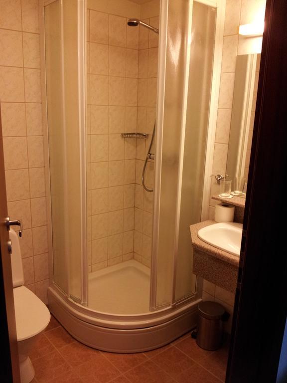 Hotel Capitano Neskaupstadur Номер фото